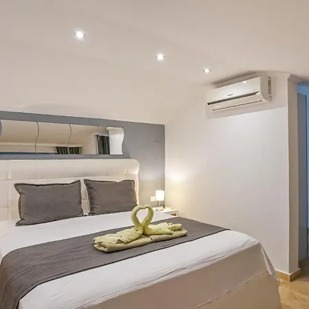 Villa 5 Bedroom - 1585 Kalkan