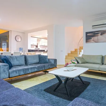 5 Bedroom - 1585 Villa Kalkan